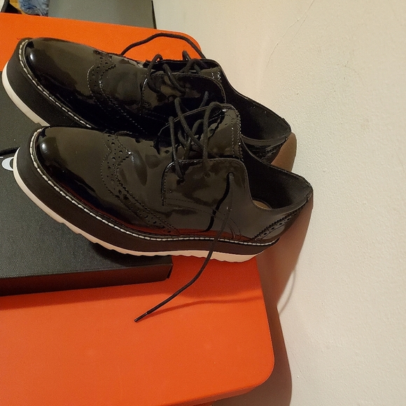 Zara Platform Shoes. - Picture 1 of 5